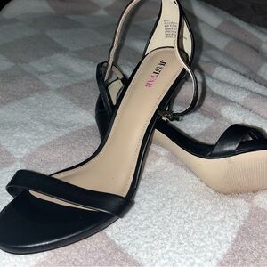 JustFab size 8.5 black heels